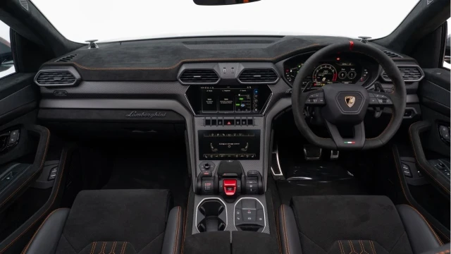 Lamborghini Urus (24 Reg) 4.0 V8 Performante Image 2