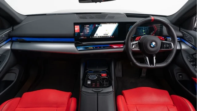 BMW M5 (74 Reg) 4.4 V8 Hybrid Image 2