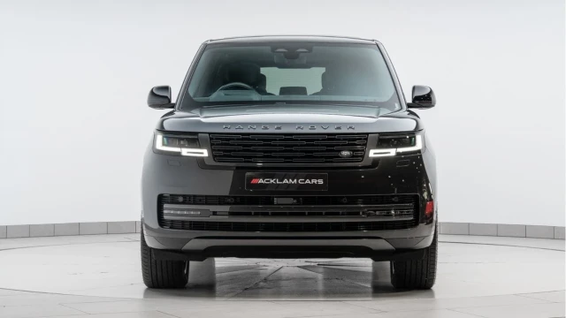 Land Rover Range Rover (25 Reg) 3.0 P550e Autobiography Hybrid (Shadow Pack) Image 7