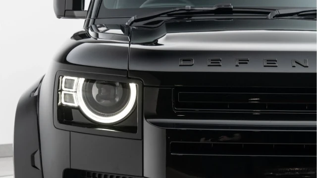 Land Rover Defender (25 Reg) 110 3.0 D250 X-Dynamic HSE Hard Top Commercial (3 Seat) (+VAT) Image 8