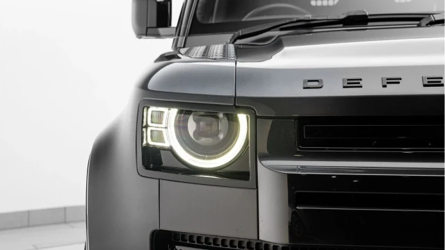 Land Rover Defender (74 Reg) 110 3.0 D350 X-Dynamic HSE Hard Top Commercial (3 Seat) (+VAT) Image 4