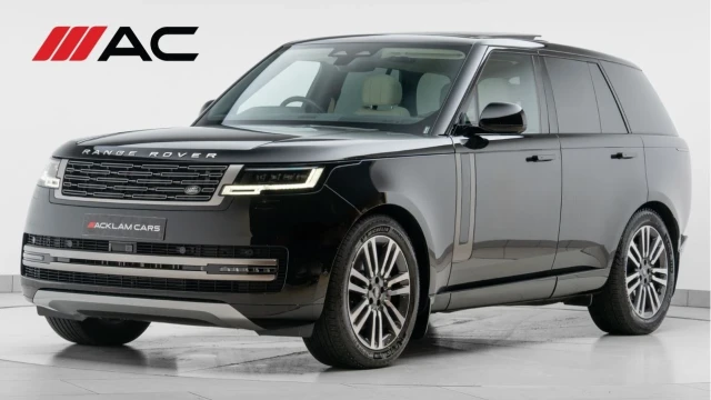 Land Rover Range Rover (74 Reg) 3.0 D300 SE (VAT Q) Image 1