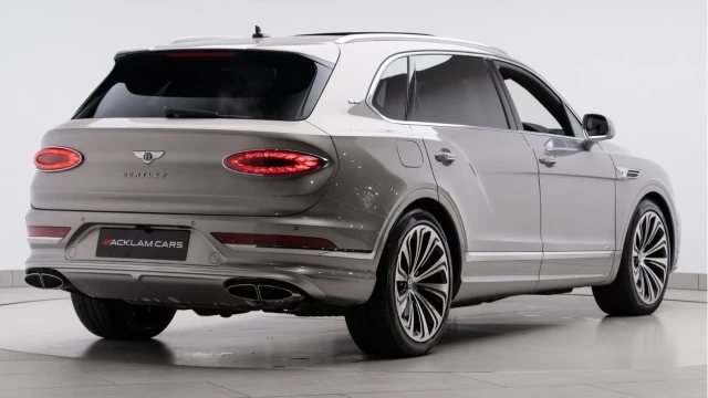 Bentley Bentayga (23 Reg) 4.0 V8 Azure First Edition Extended Wheelbase Image 6
