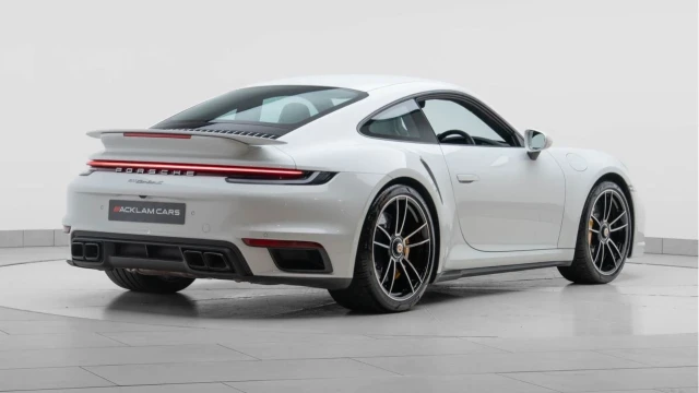 Porsche 911 (23 Reg) 3.8 Turbo S Coupe Image 6