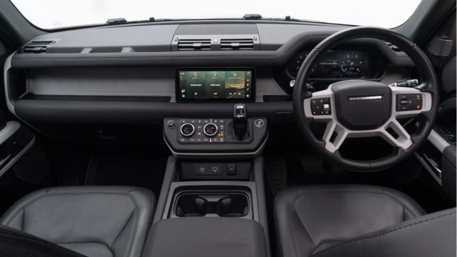 Land Rover Defender (22 Reg) 110 3.0 D250 XS Edition Image 2