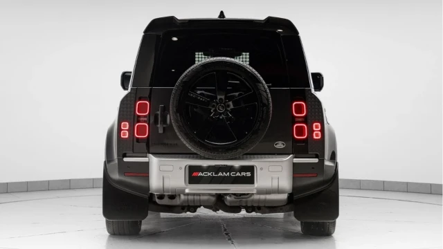 Land Rover Defender (72 Reg) 110 3.0 D250 HSE Hard Top Commercial (No VAT) Image 8