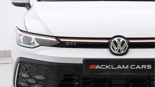Volkswagen Golf (74 Reg) 2.0TSI GTI DSG (Mk8.5) Image 8