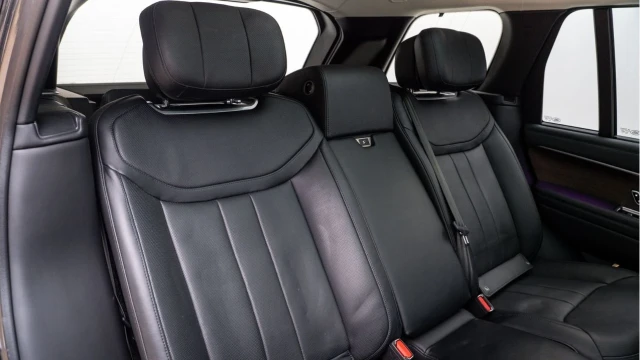 Land Rover Range Rover (74 Reg) 3.0 D350 Autobiography (VAT Q) Image 8