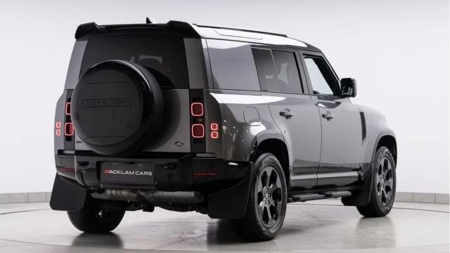 Land Rover Defender (23 Reg) 110 3.0 D300 X-Dynamic HSE Hard Top Commercial (5 Seat) (No VAT) Image 8