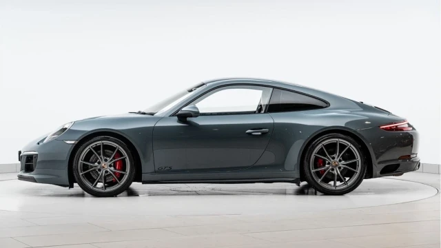 Porsche 911 (17 Reg) 3.0 Carrera 4 GTS Coupe PDK (991.2) Image 3