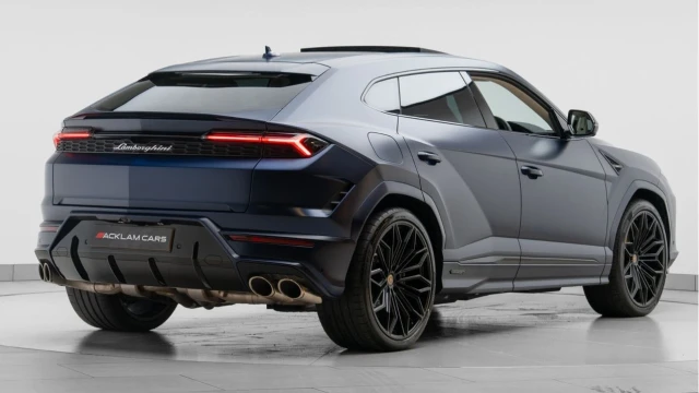 Lamborghini Urus (74 Reg) 4.0 V8 SE (Hybrid) Image 6
