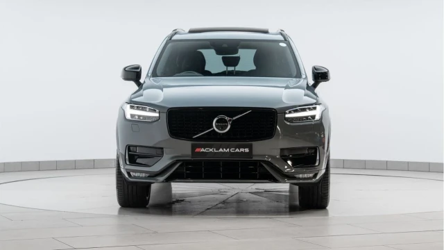 Volvo XC90 (21 Reg) 2.0 B5 R-Design AWD (7 Seat) Image 7