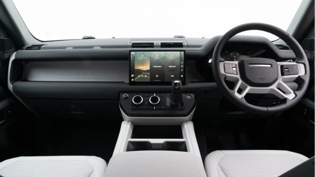 Land Rover Defender (25 Reg) 110 3.0 D250 S (Bespoke) Image 2