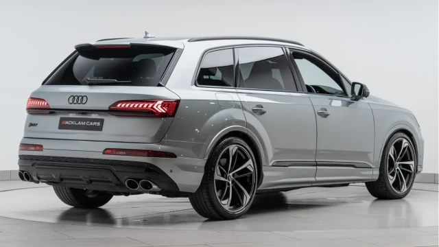 Audi SQ7 (24 Reg) 4.0TFSI V8 Black Edition Quattro Image 6