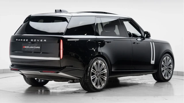 Land Rover Range Rover (74 Reg) 3.0 D350 Autobiography LWB (7 Seat) Image 7