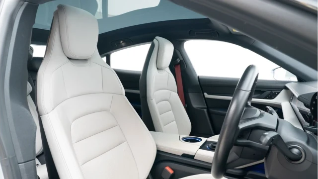 Porsche Taycan (21 Reg) 4S (Performance Plus) Image 3