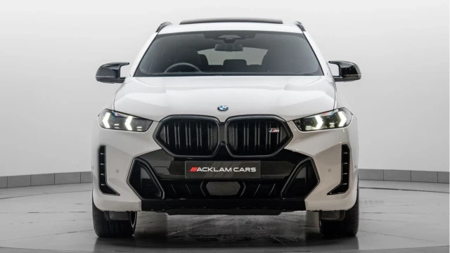 BMW X6 (24 Reg) 4.4 V8 M60I xDrive Image 4