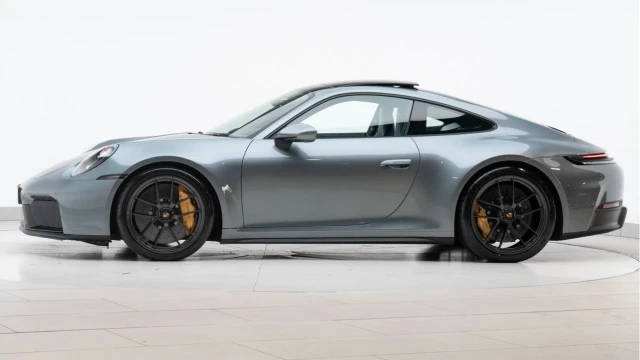 Porsche 911 (74 Reg) 3.6 Carrera 4 GTS Coupe (992.2) Image 4