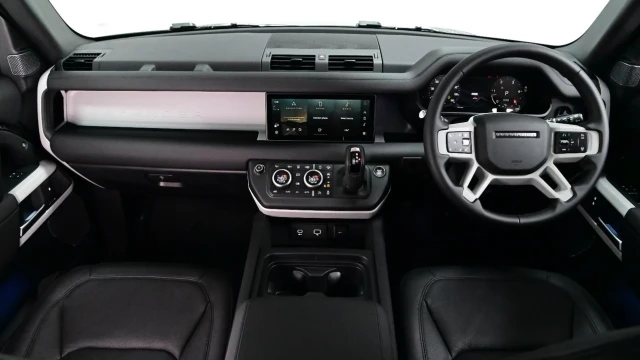 Land Rover Defender (24 Reg) 110 3.0 D250 XS Edition (Bespoke URBAN) (VAT Q) Image 2