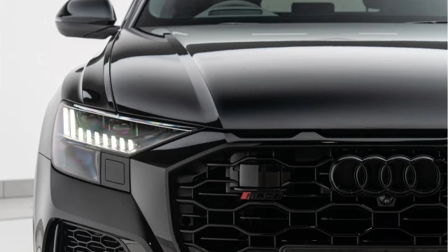Audi RSQ8 (72 Reg) 4.0TFSI V8 Vorsprung Quattro Image 8