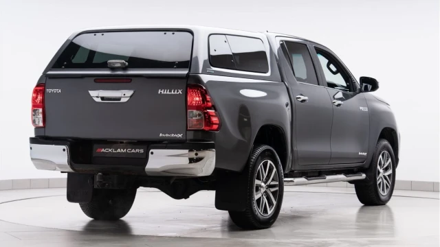 Toyota Hi-Lux (68 Reg) 2.4 D-4D Invincible X (No VAT) Image 5