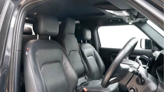 Land Rover Defender (24 Reg) 90 3.0 D300 X-Dynamic HSE Hard Top (6 Seat) (+VAT) Image 3