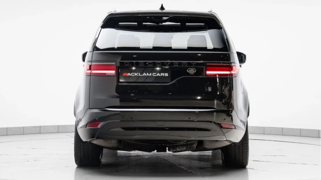 Land Rover Discovery (71 Reg) 3.0 D300 R-Dynamic HSE Commercial (5 Seat) (+VAT) Image 7