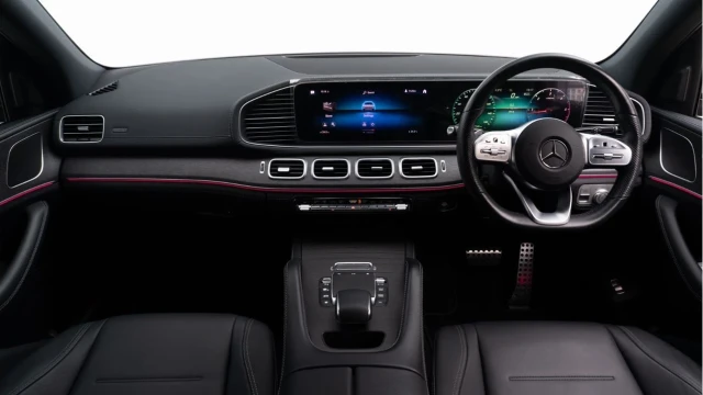 Mercedes-Benz GLE Class (21 Reg) GLE300 2.0D AMG Line Premium 4Matic (7 Seat) Image 2
