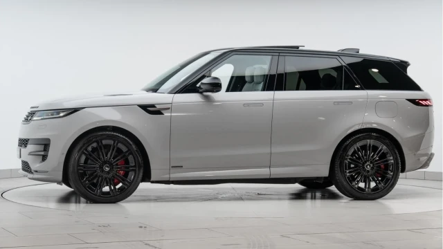Land Rover Range Rover Sport (24 Reg) 3.0 P550e Autobiography Hybrid Image 4