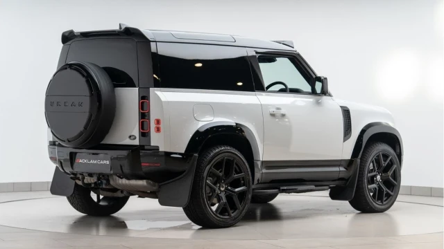 Land Rover Defender (74 Reg) 90 3.0 D250 S Hard Top Commercial (3 Seat) (Bespoke URBAN) (VAT Q) Image 7