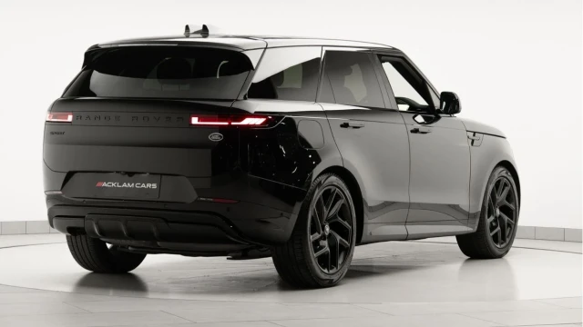 Land Rover Range Rover Sport (23 Reg) 3.0 D300 Dynamic SE (Black Pack) Image 6