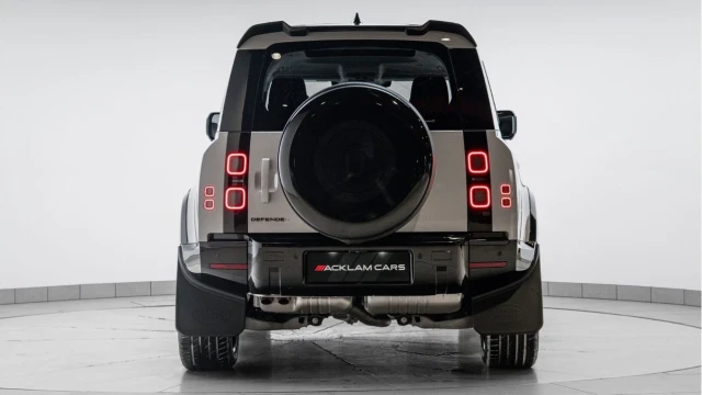 Land Rover Defender (75 Reg) 110 3.0 D250 S (Bespoke) Image 7