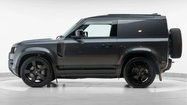 Land Rover Defender (74 Reg) 90 3.0 D350 X-Dynamic HSE Hard Top Commercial (3 Seat) (+VAT) Image 5