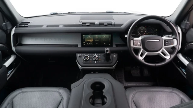 Land Rover Defender (73 Reg) 90 3.0 P400 XS Edition (6 Seat) Image 2