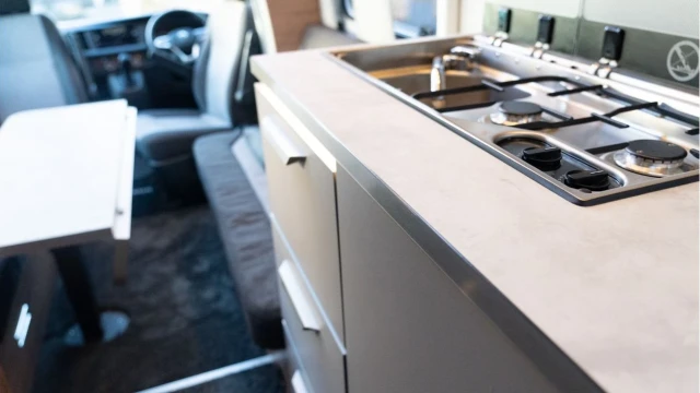 Knaus Tourer Van 500 LT Vansation (24 Reg) 2.0TDI DSG (2 Berth) Image 8