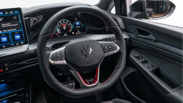 Volkswagen Golf (74 Reg) 2.0TSI GTI DSG (Mk8.5) Image 4