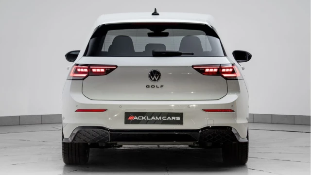 Volkswagen Golf (25 Reg) 2.0TDI Black Edition DSG (Mk8.5) Image 7