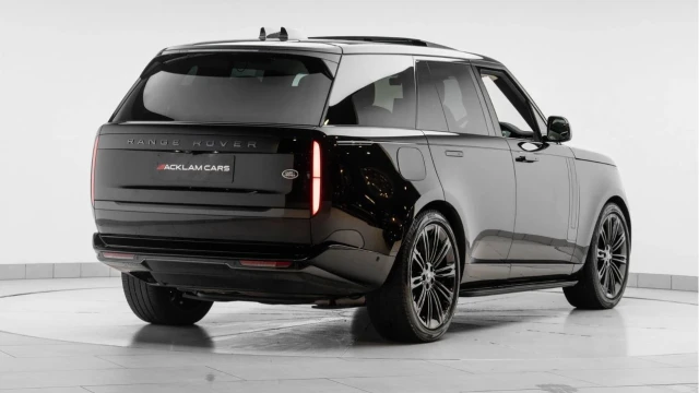Land Rover Range Rover (23 Reg) 3.0 D350 First Edition (Shadow Pack) Image 4