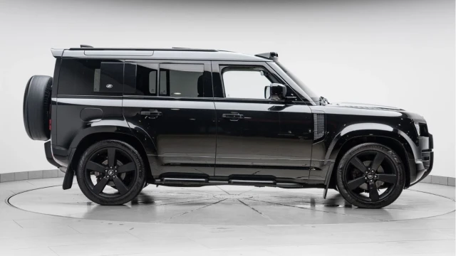 Land Rover Defender (24 Reg) 110 3.0 D250 XS Edition Image 4