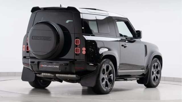 Land Rover Defender (74 Reg) 90 3.0 D350 X-Dynamic HSE (Black Pack) Image 5