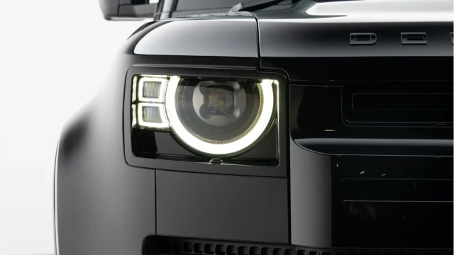 Land Rover Defender (74 Reg) 90 3.0 D250 S Hard Top Commercial (3 Seat) (+VAT) Image 8