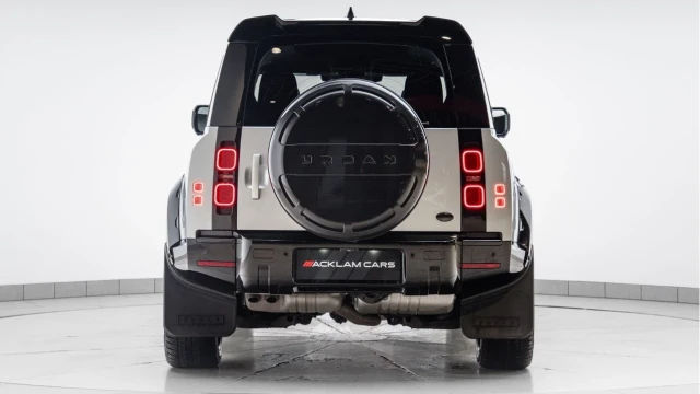Land Rover Defender (72 Reg) 110 3.0 D250 SE (Bespoke) Image 7