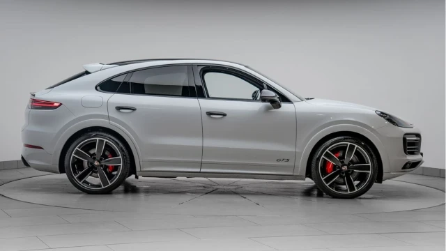 Porsche Cayenne (72 Reg) 4.0 GTS Coupe Image 5