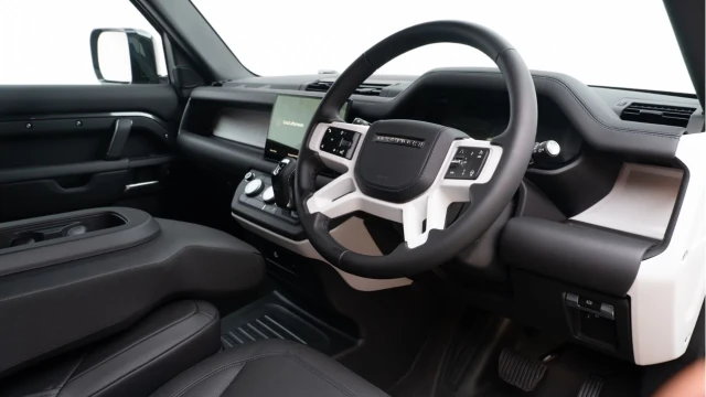 Land Rover Defender (25 Reg) 110 3.0 D350 X-Dynamic HSE Hard Top Commercial (3 Seat) (+VAT) Image 2