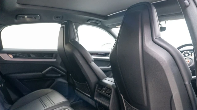 Porsche Cayenne (24 Reg) 3.0 V6 Coupe (New Model) Image 7