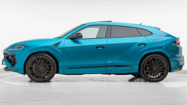 Lamborghini Urus (25 Reg) 4.0 V8 SE Hybrid Image 4