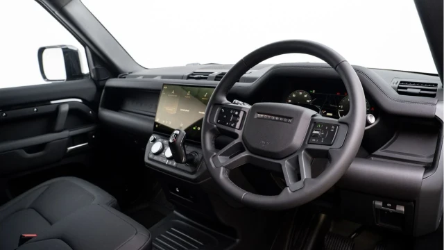 Land Rover Defender (75 Reg) 90 3.0 D250 X-Dynamic SE Hard Top Commercial (3 Seat) (+VAT) Image 2