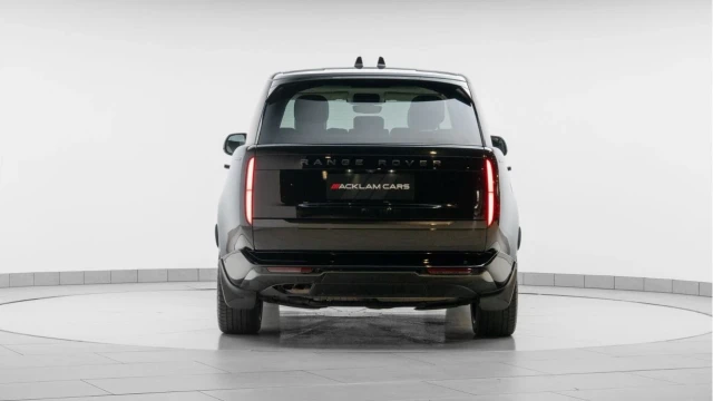 Land Rover Range Rover (74 Reg) 3.0 D300 SE (VAT Q) Image 5