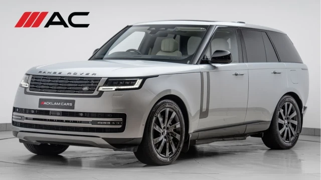 Land Rover Range Rover (72 Reg) 3.0 P440e SE Hybrid Image 1