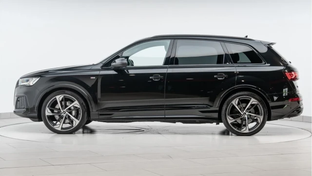 Audi Q7 (71 Reg) 3.0 50TDI S-Line Black Edition Quattro Image 4